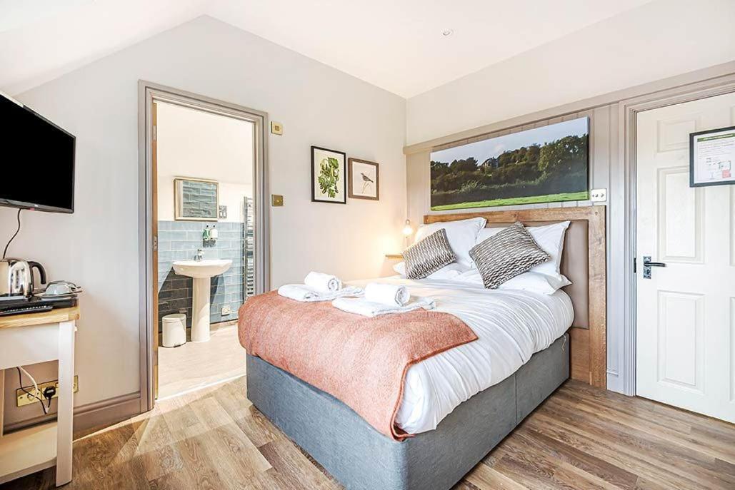 Charlcombe Inn Kelston Dış mekan fotoğraf